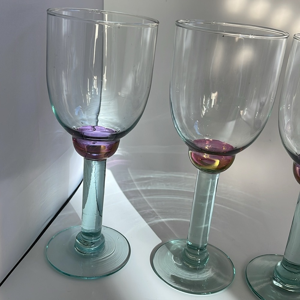 Green Tint Wine Glasses set of 4 Vintage - Picture 8 of 13